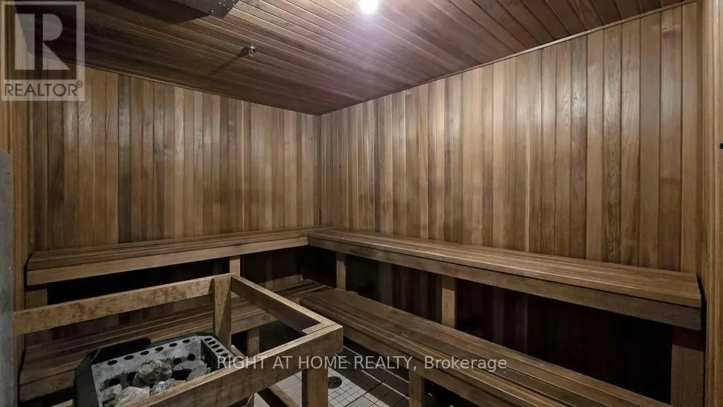 2206 - 22 HANOVER ROAD