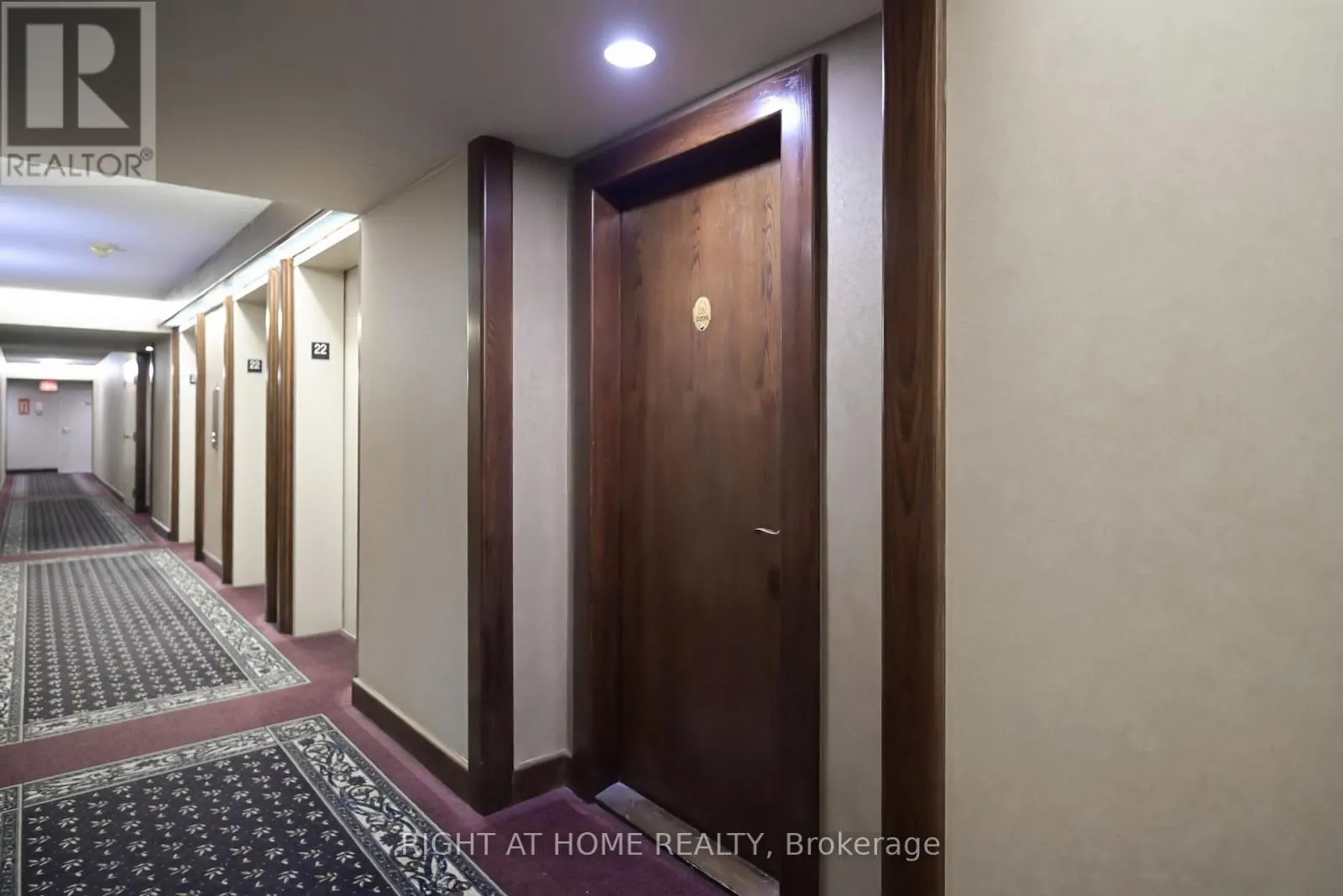 2206 - 22 HANOVER ROAD