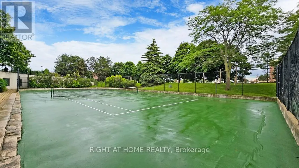 2206 - 22 HANOVER ROAD