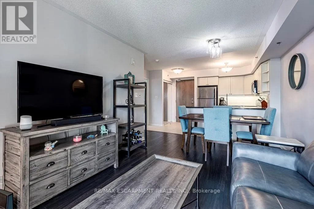 401 - 3070 ROTARY WAY