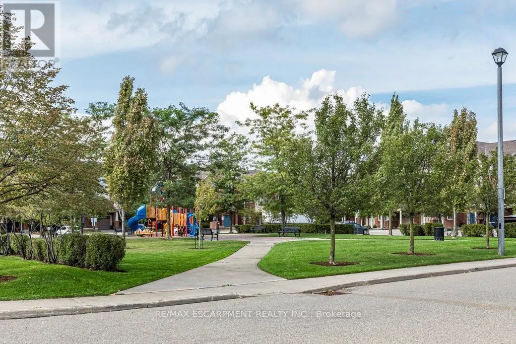 401 - 3070 ROTARY WAY