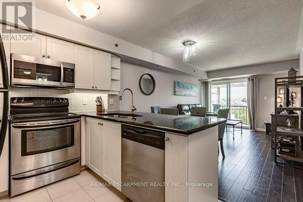 401 - 3070 ROTARY WAY