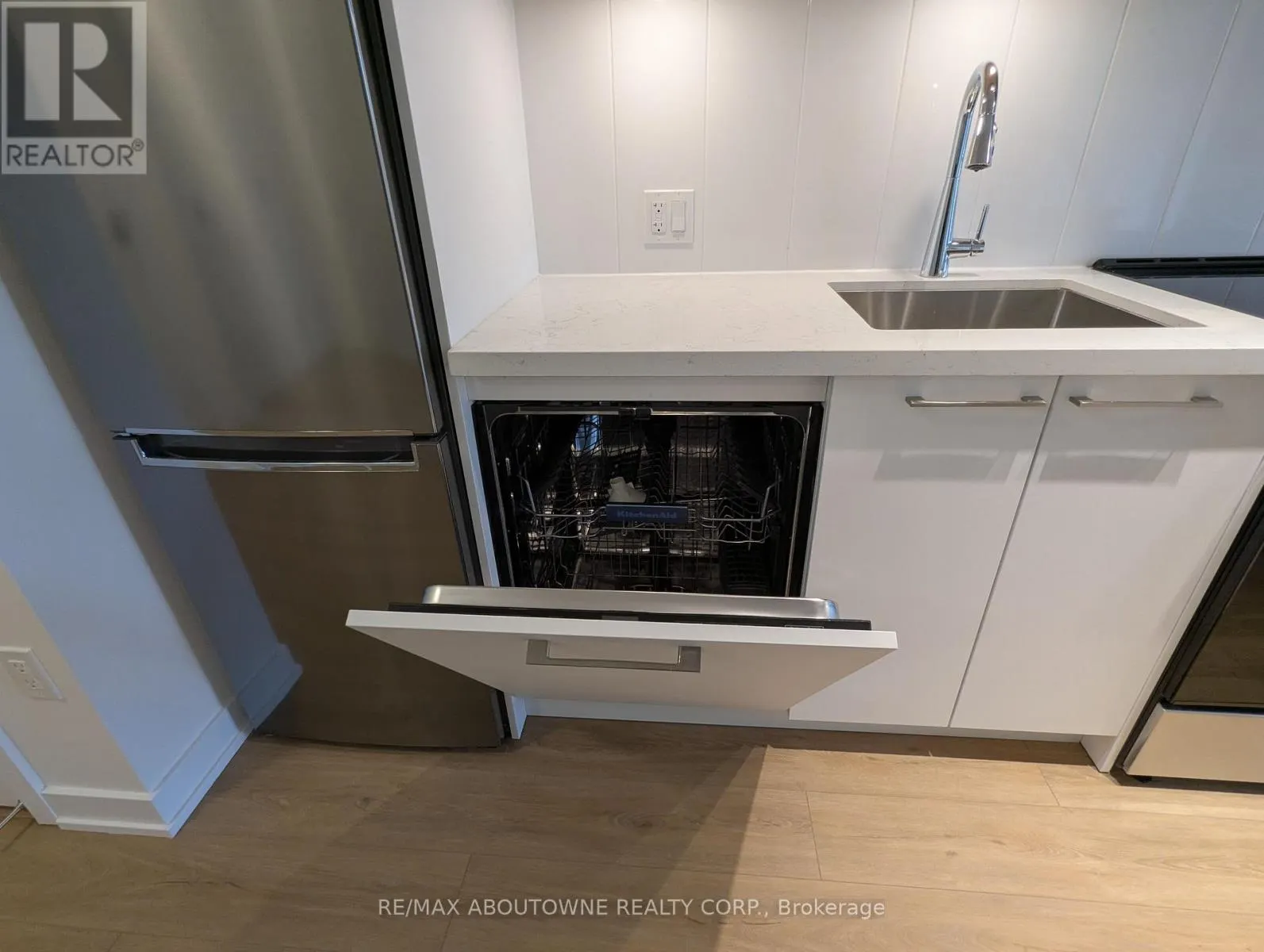 309 - 500 PLAINS ROAD E