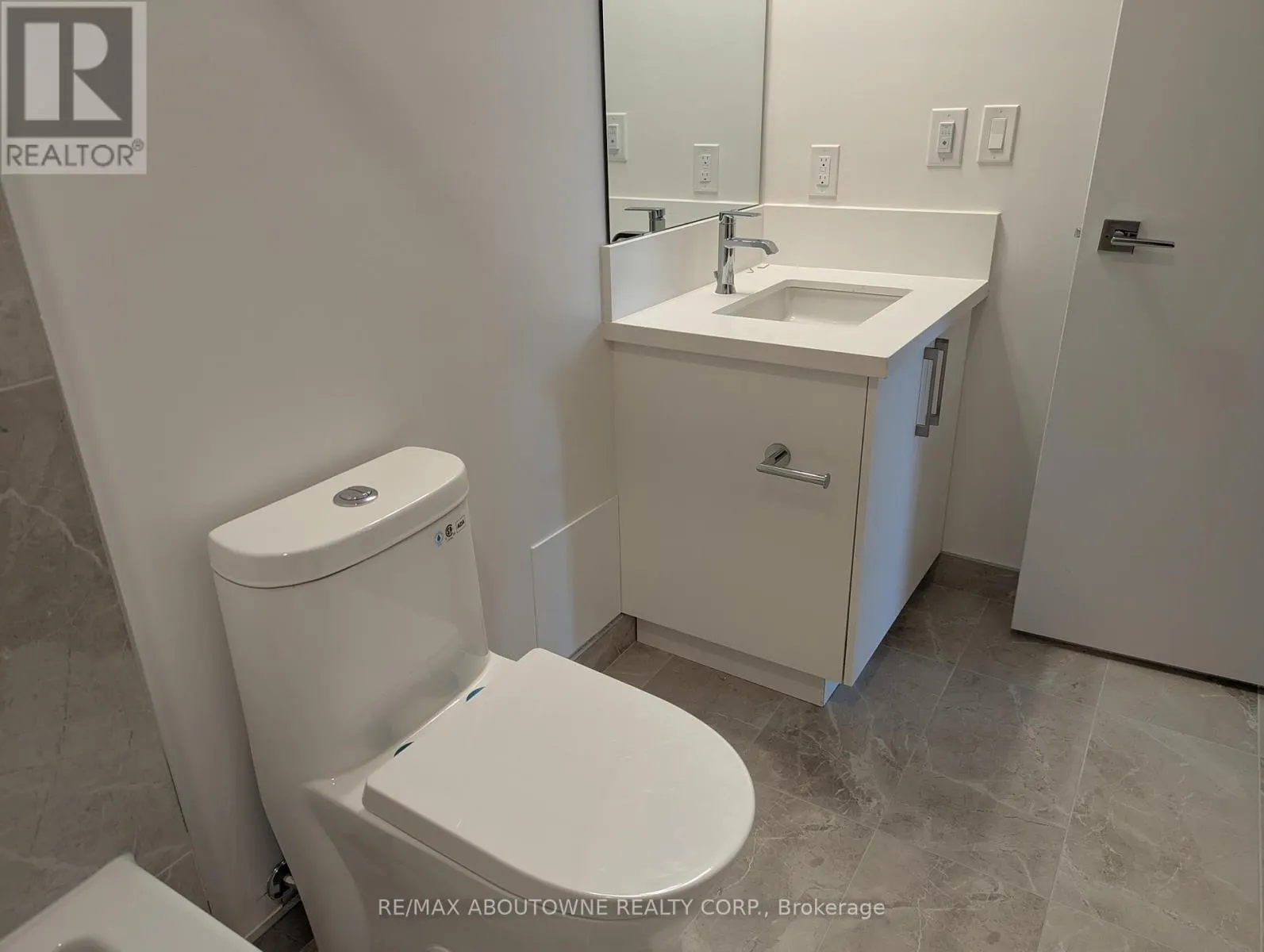 309 - 500 PLAINS ROAD E