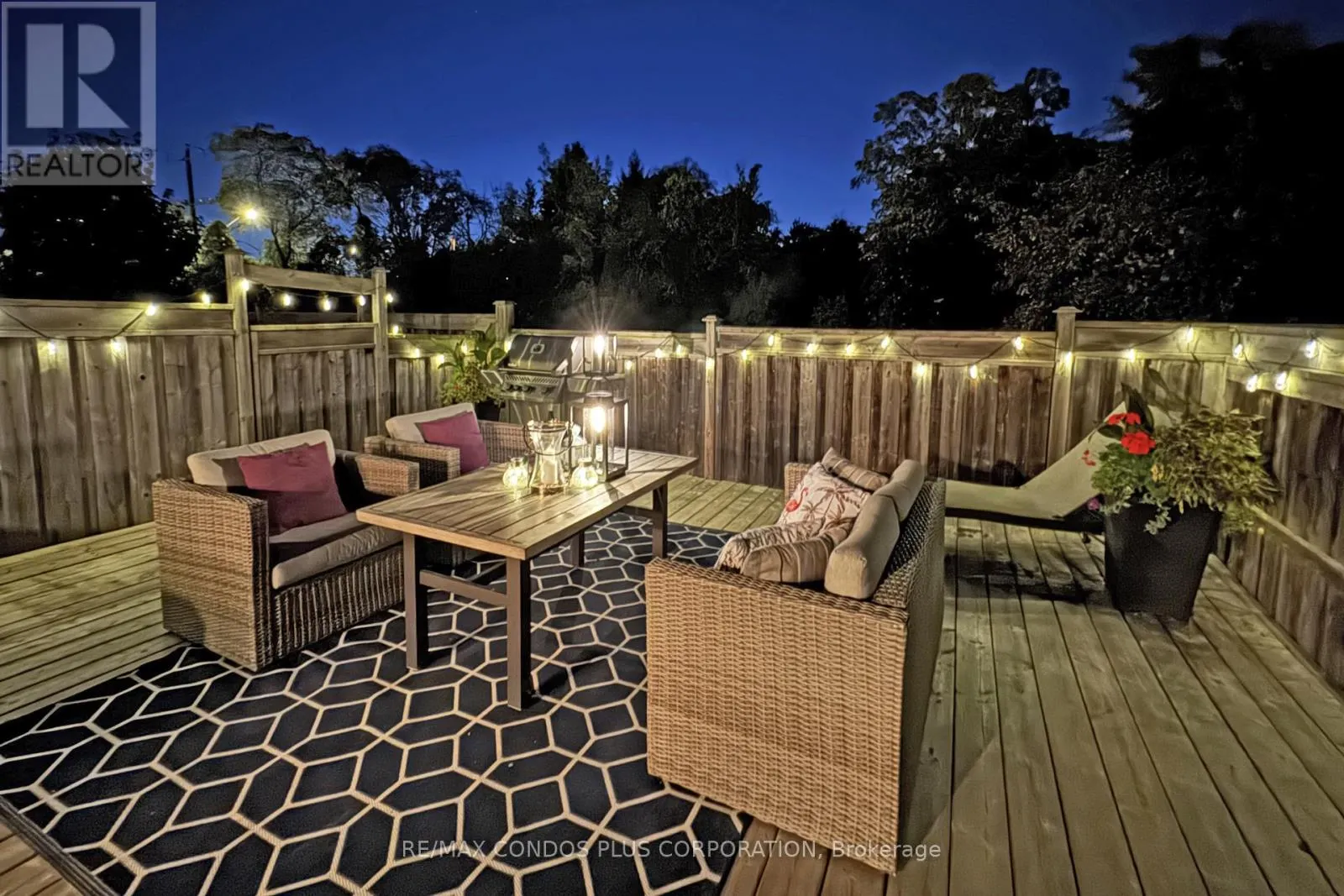 4 - 1491 PLAINS ROAD W