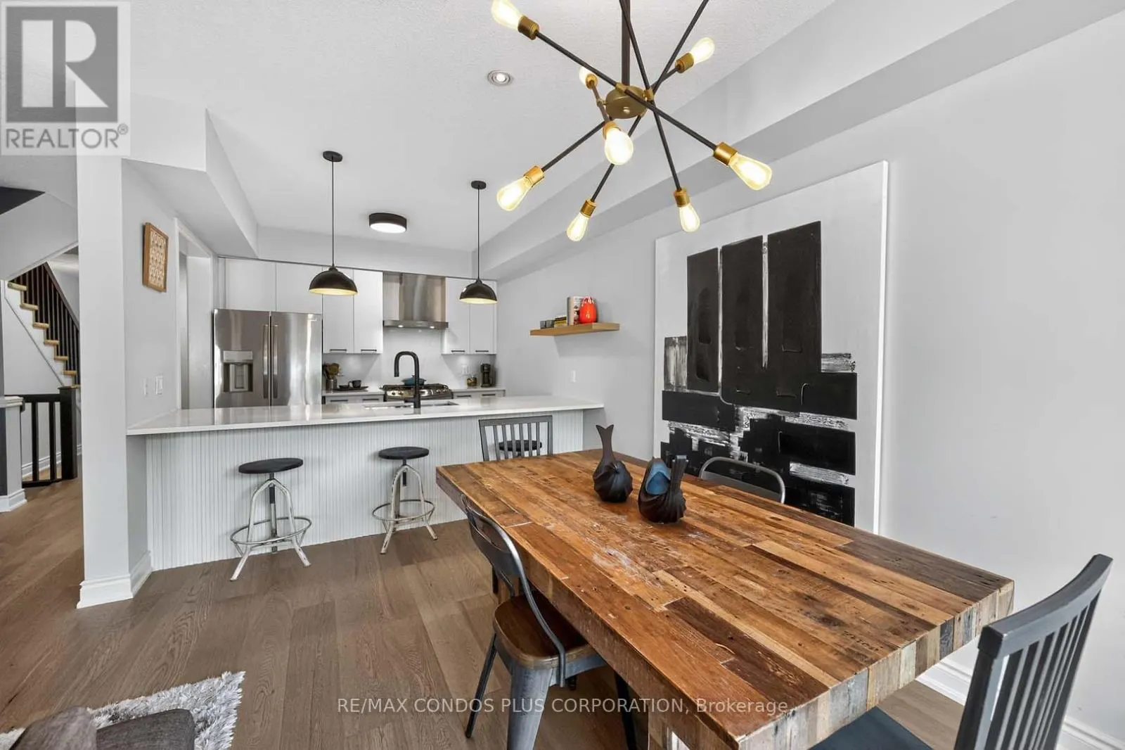 4 - 1491 PLAINS ROAD W