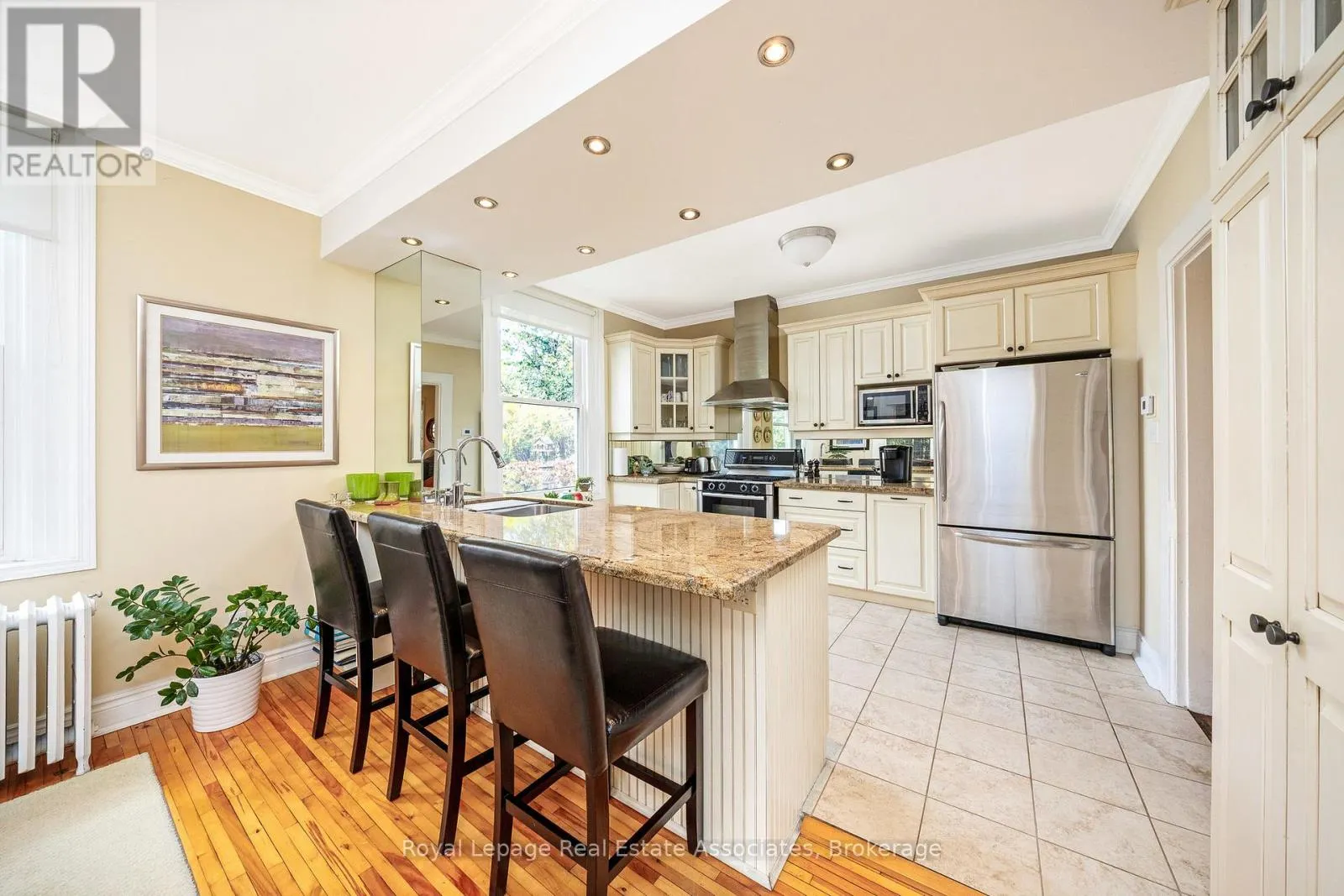 85 AND 0 GUELPH STREET