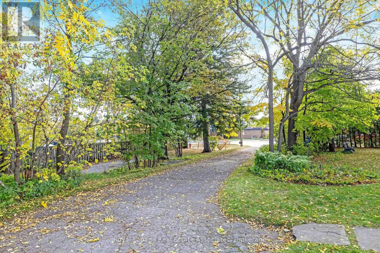 85 AND 0 GUELPH STREET