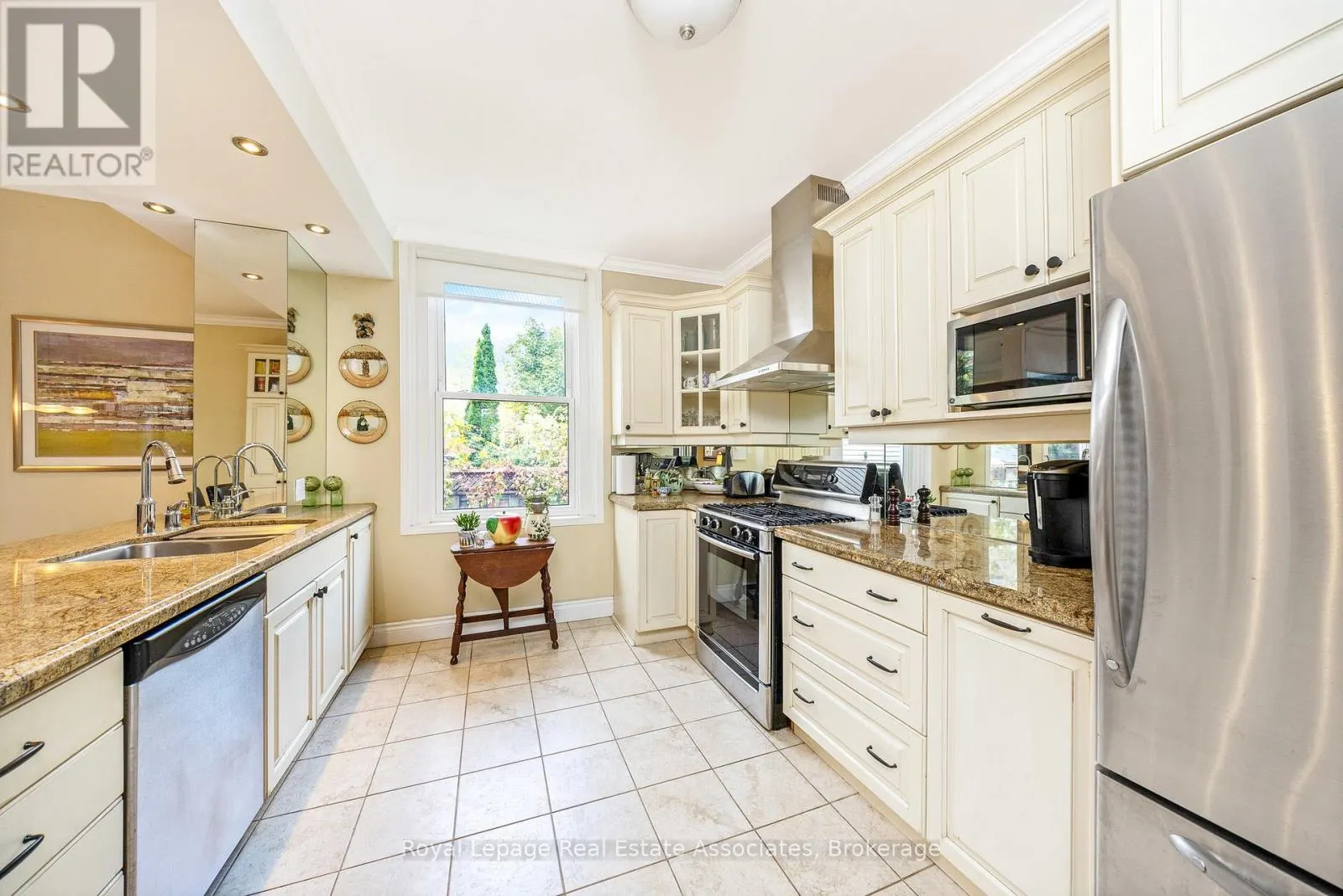 85 AND 0 GUELPH STREET