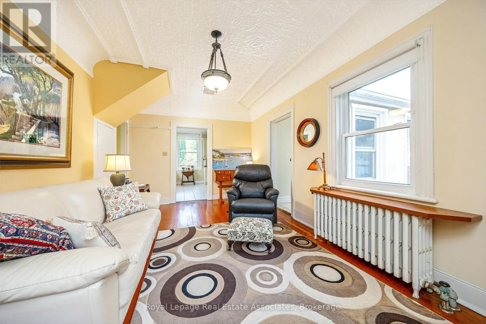 85 AND 0 GUELPH STREET