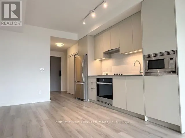 508 - 3071 TRAFALGAR ROAD