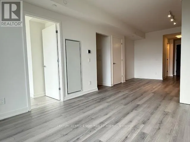 508 - 3071 TRAFALGAR ROAD