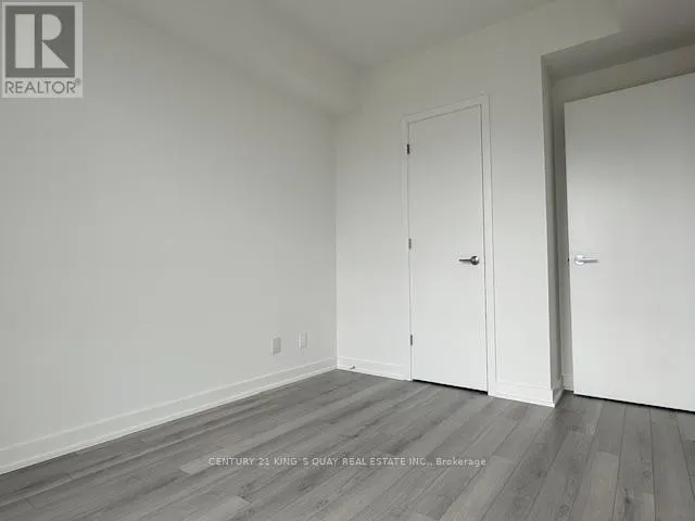 508 - 3071 TRAFALGAR ROAD