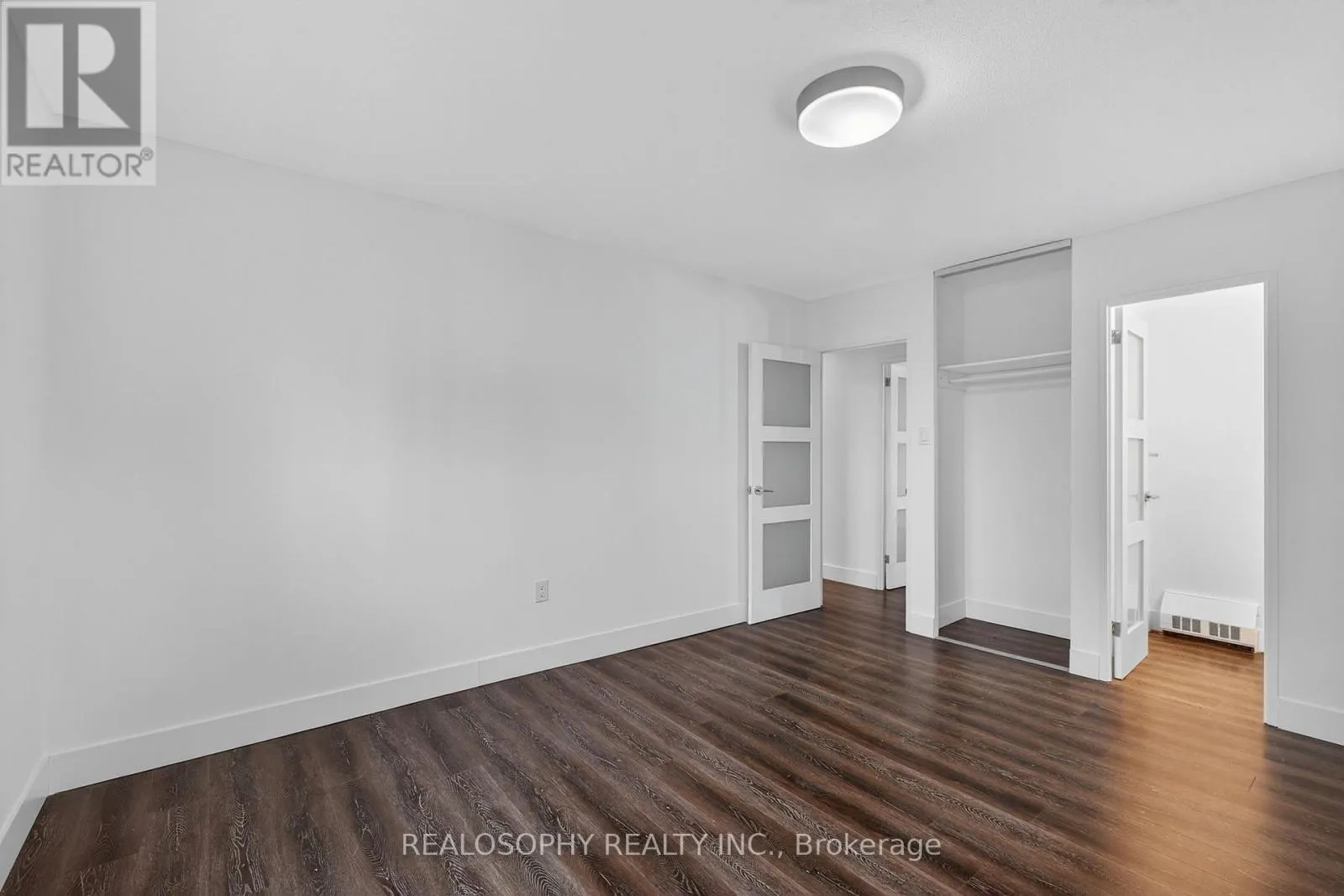 905 - 15 ELIZABETH STREET N