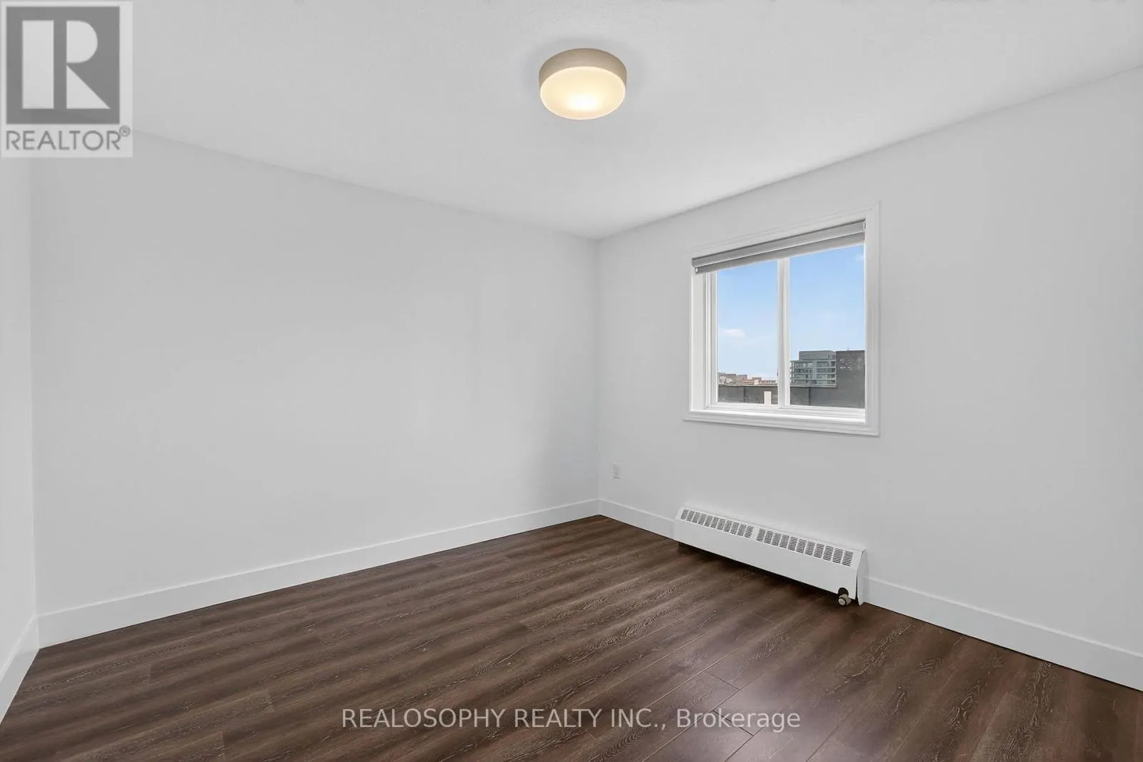 905 - 15 ELIZABETH STREET N