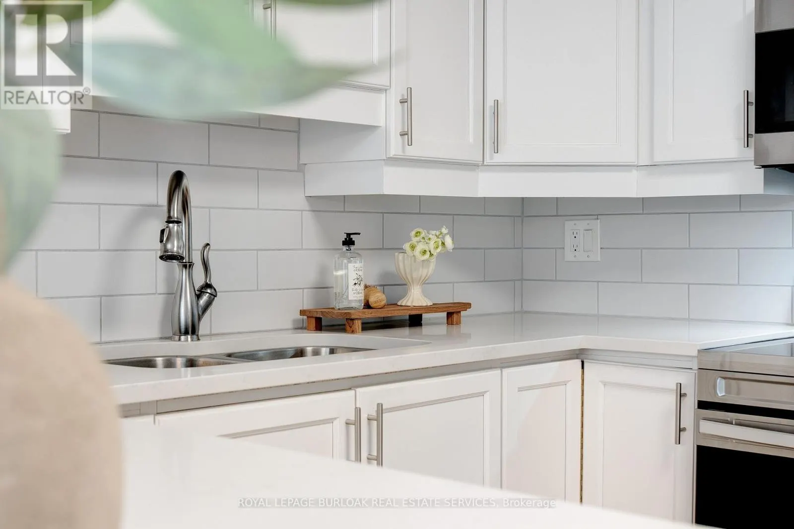 204 - 1272 ONTARIO STREET