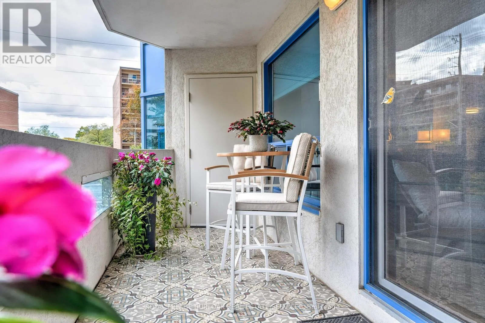 204 - 1272 ONTARIO STREET