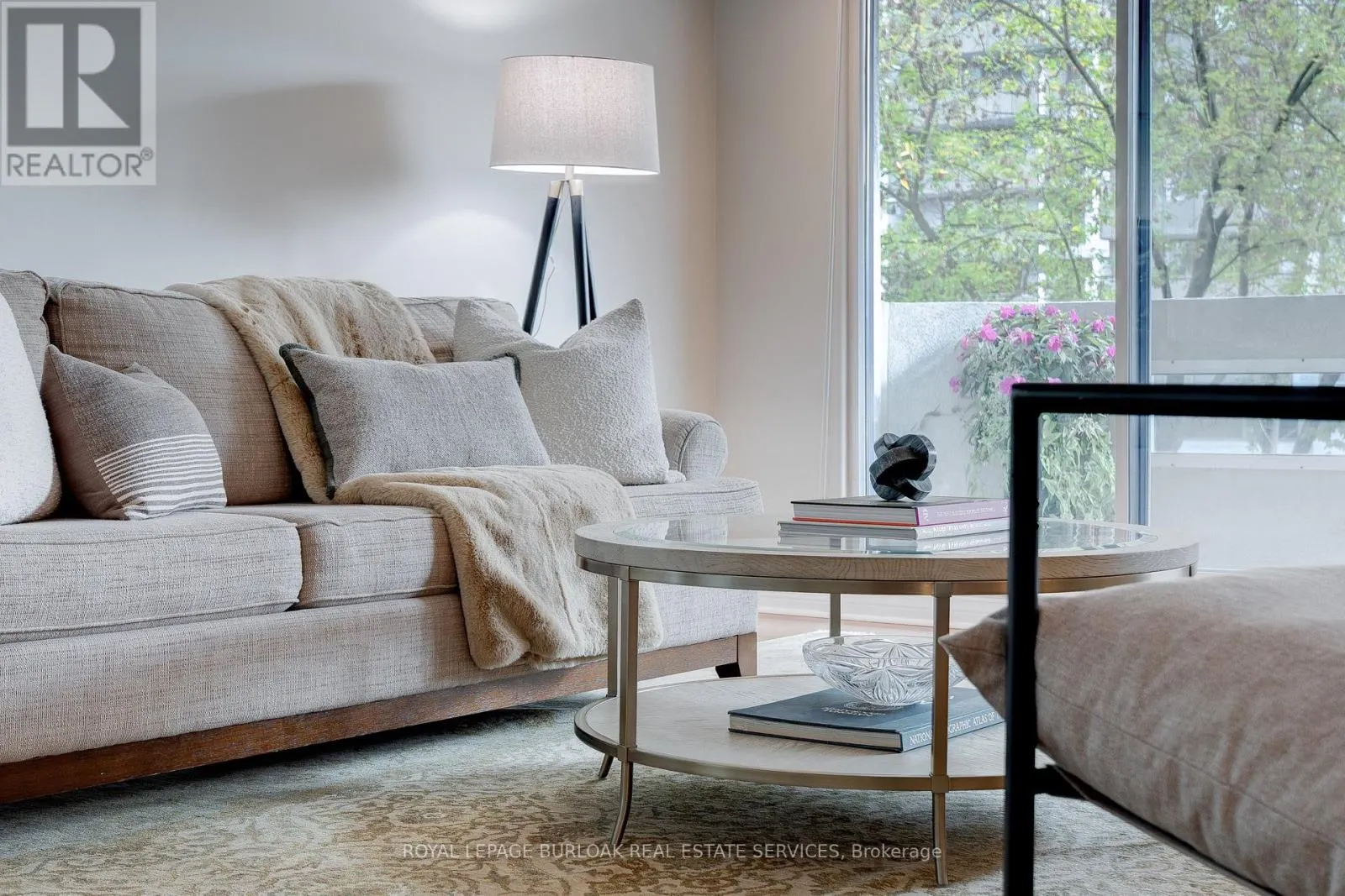 204 - 1272 ONTARIO STREET