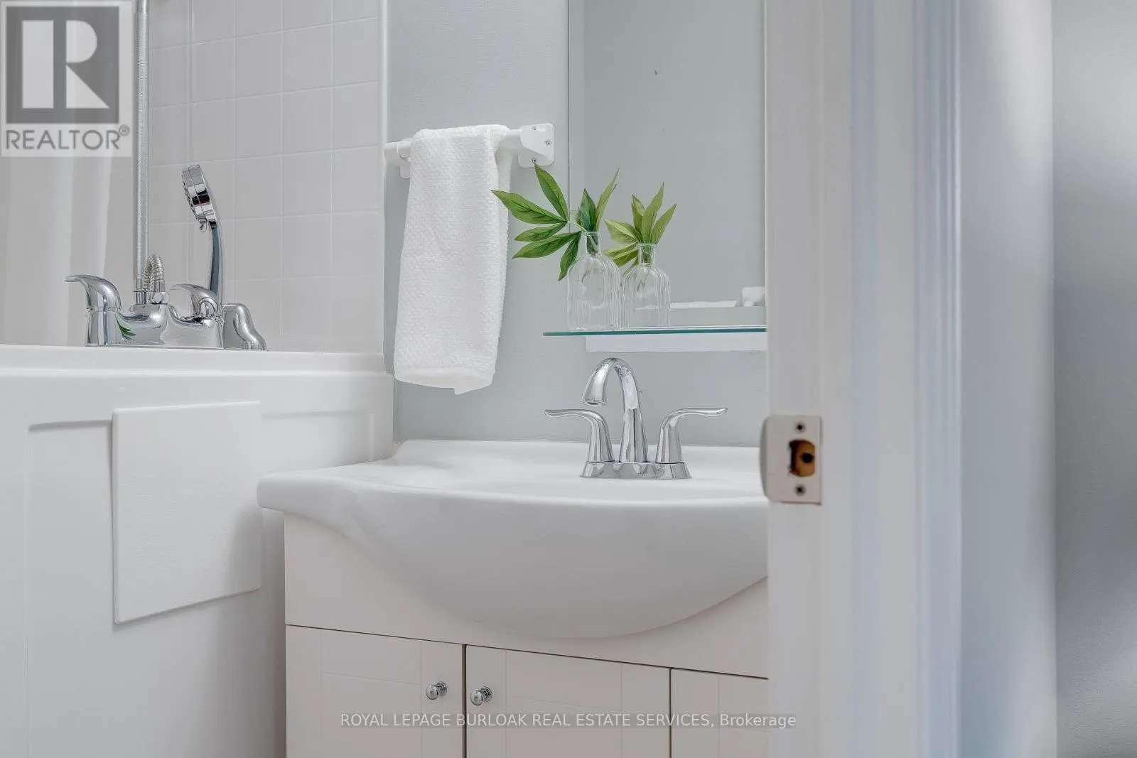 204 - 1272 ONTARIO STREET