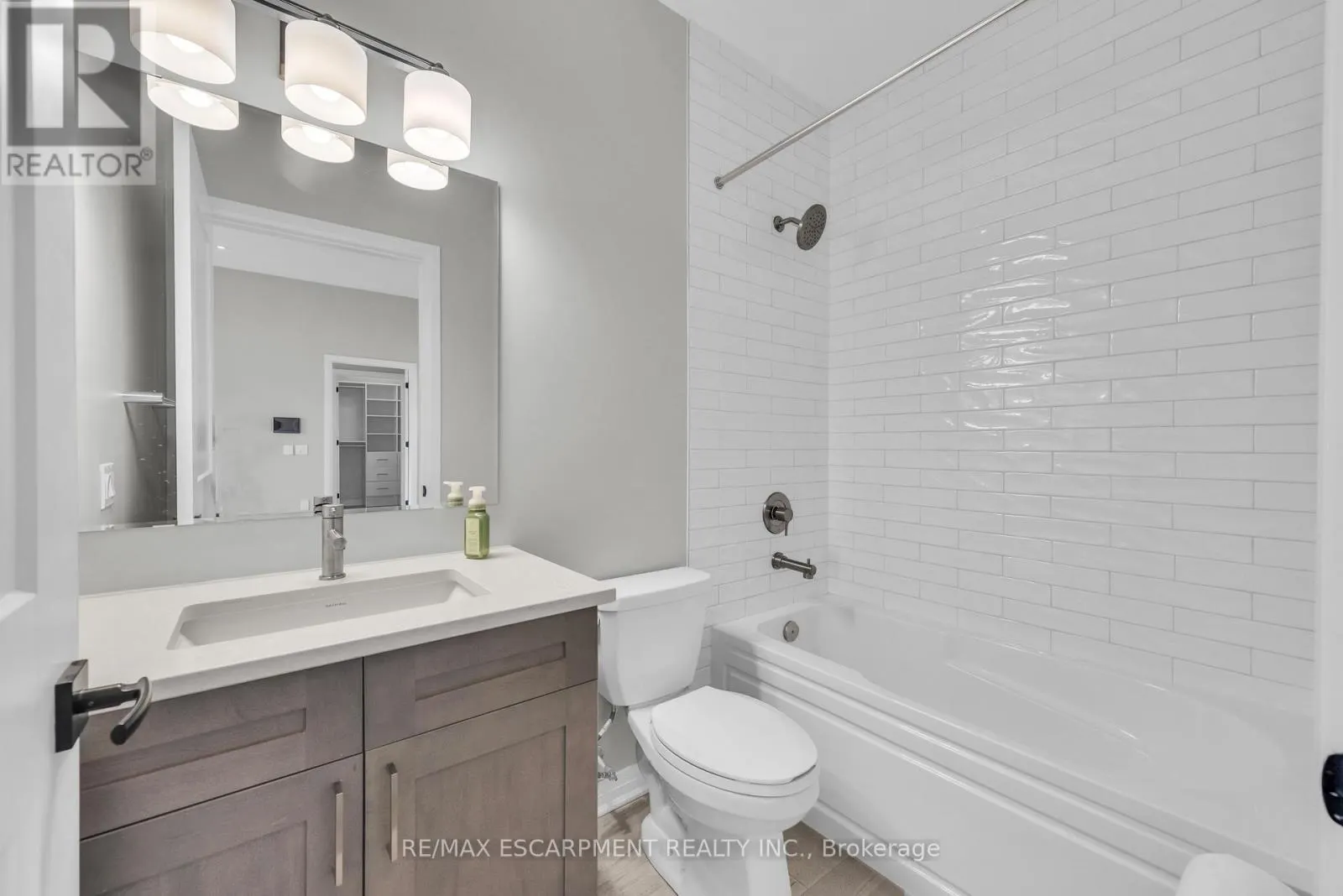 601 - 470 GORDON KRANTZ AVENUE