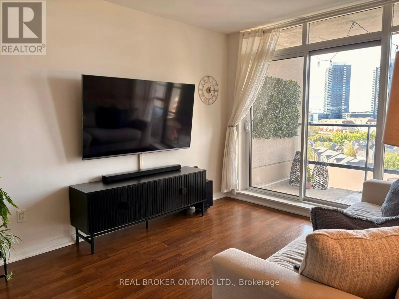 1108 - 220 FORUM DRIVE