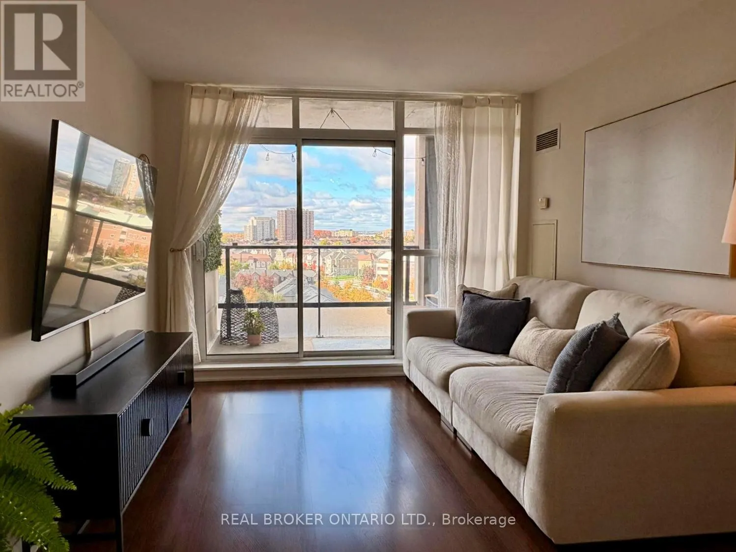 1108 - 220 FORUM DRIVE