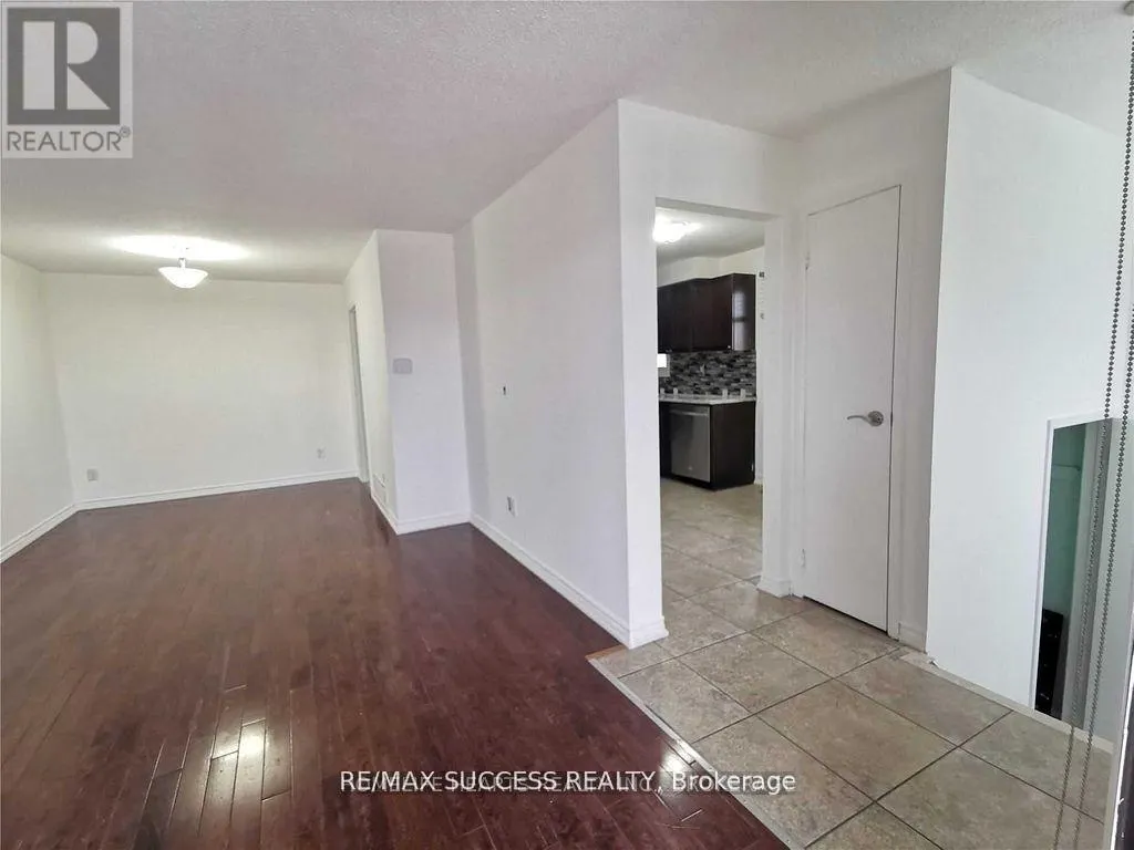 32 MARTINDALE CRESCENT