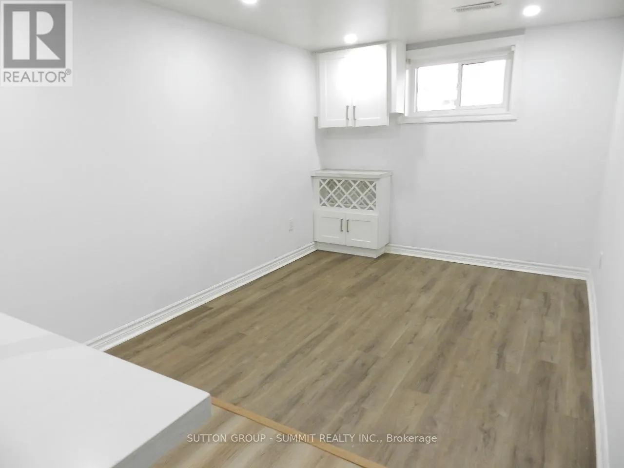 LOWER - 3406 ELLENGALE DRIVE