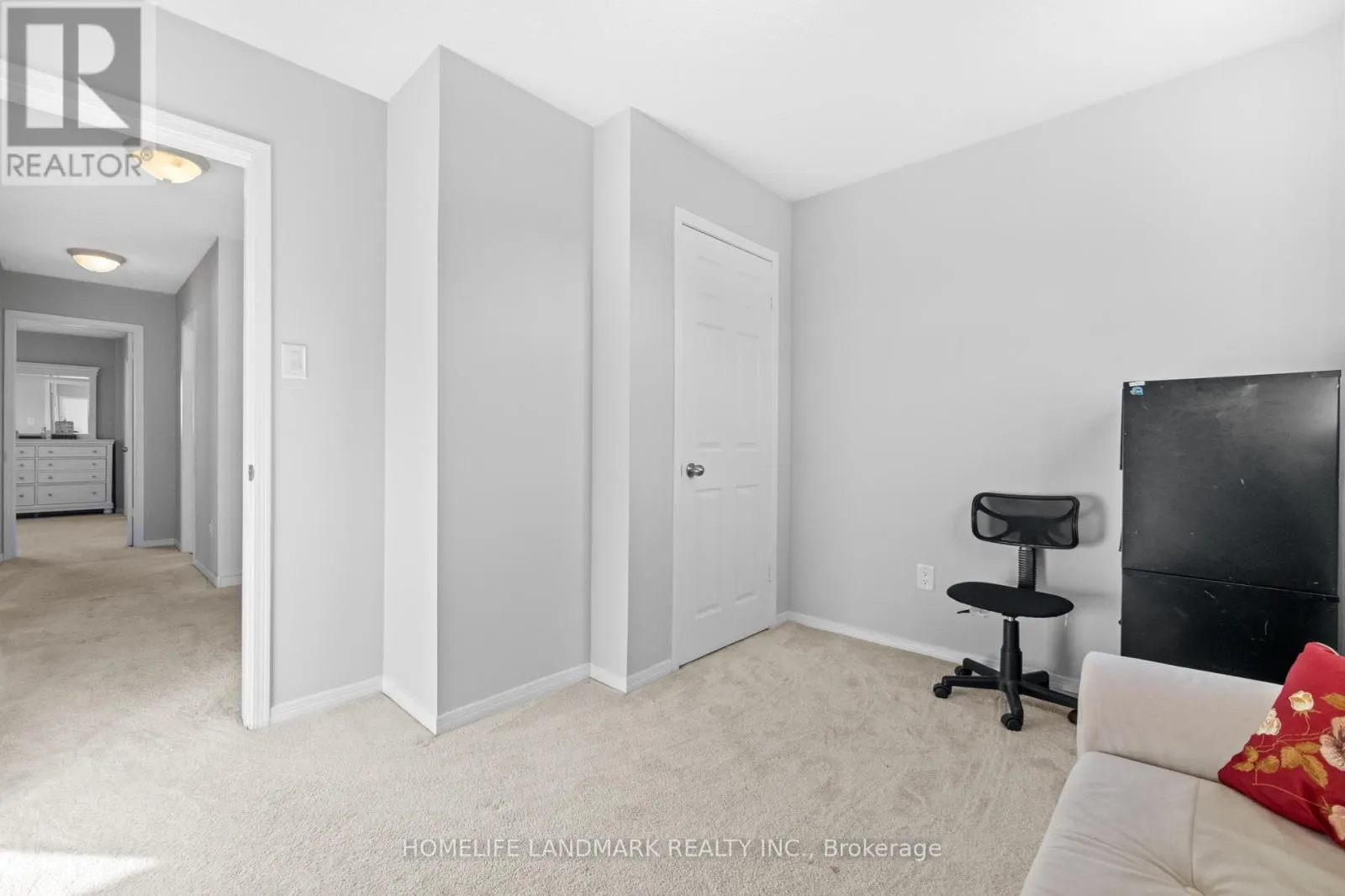 1544 KIRKROW CRESCENT