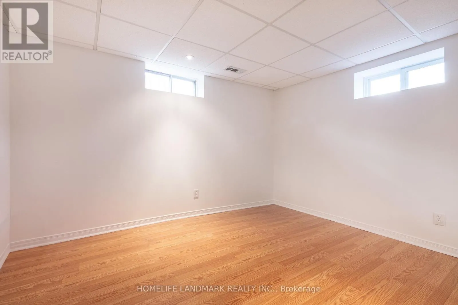 1544 KIRKROW CRESCENT