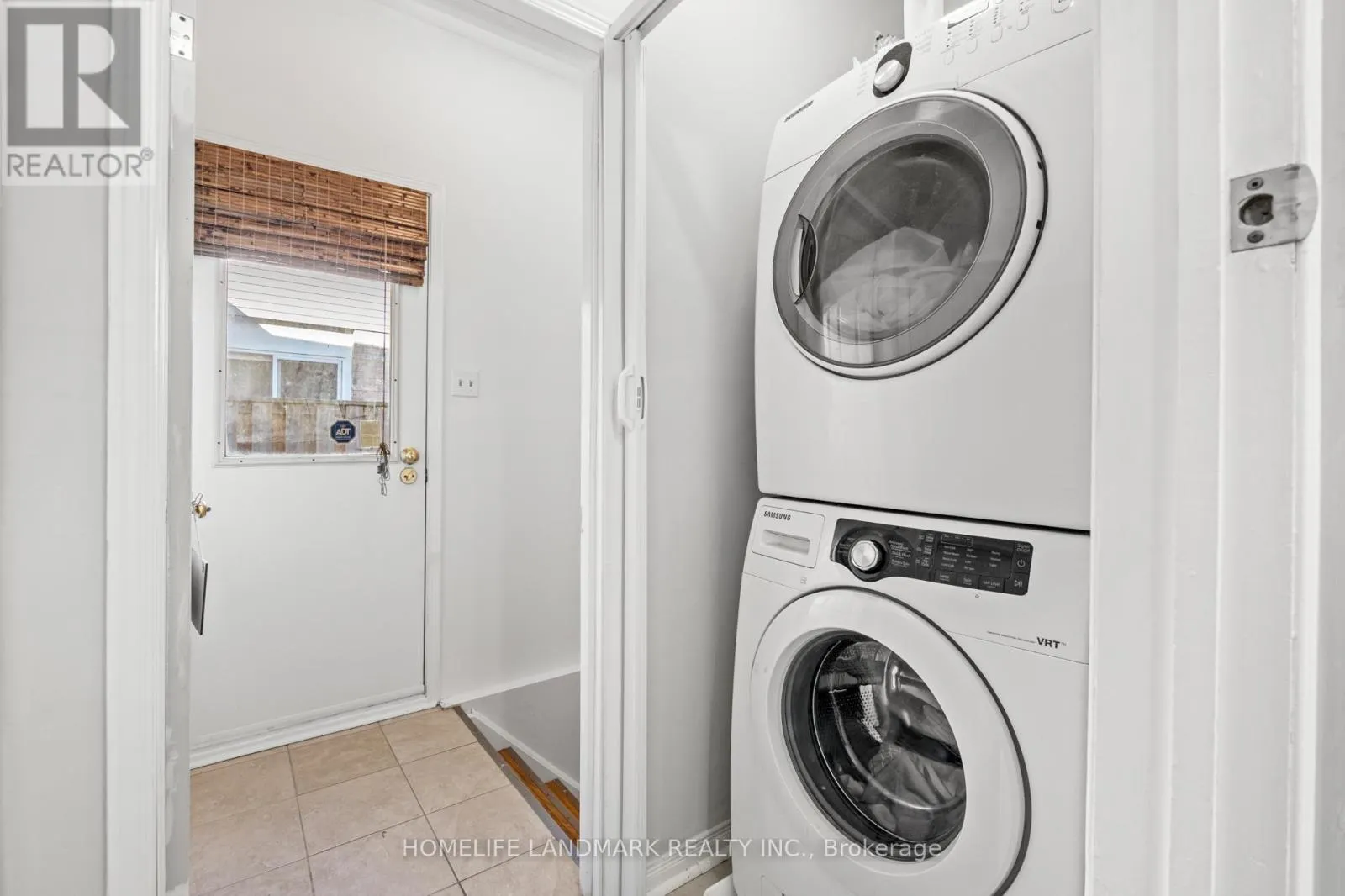 1544 KIRKROW CRESCENT