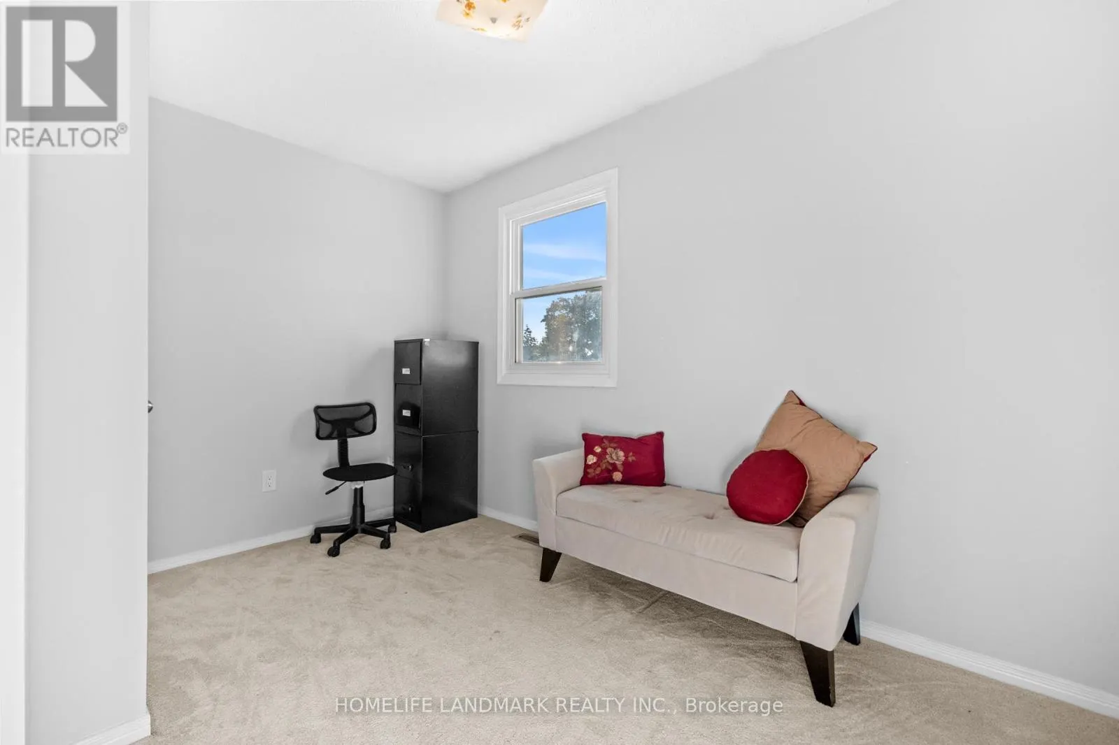 1544 KIRKROW CRESCENT