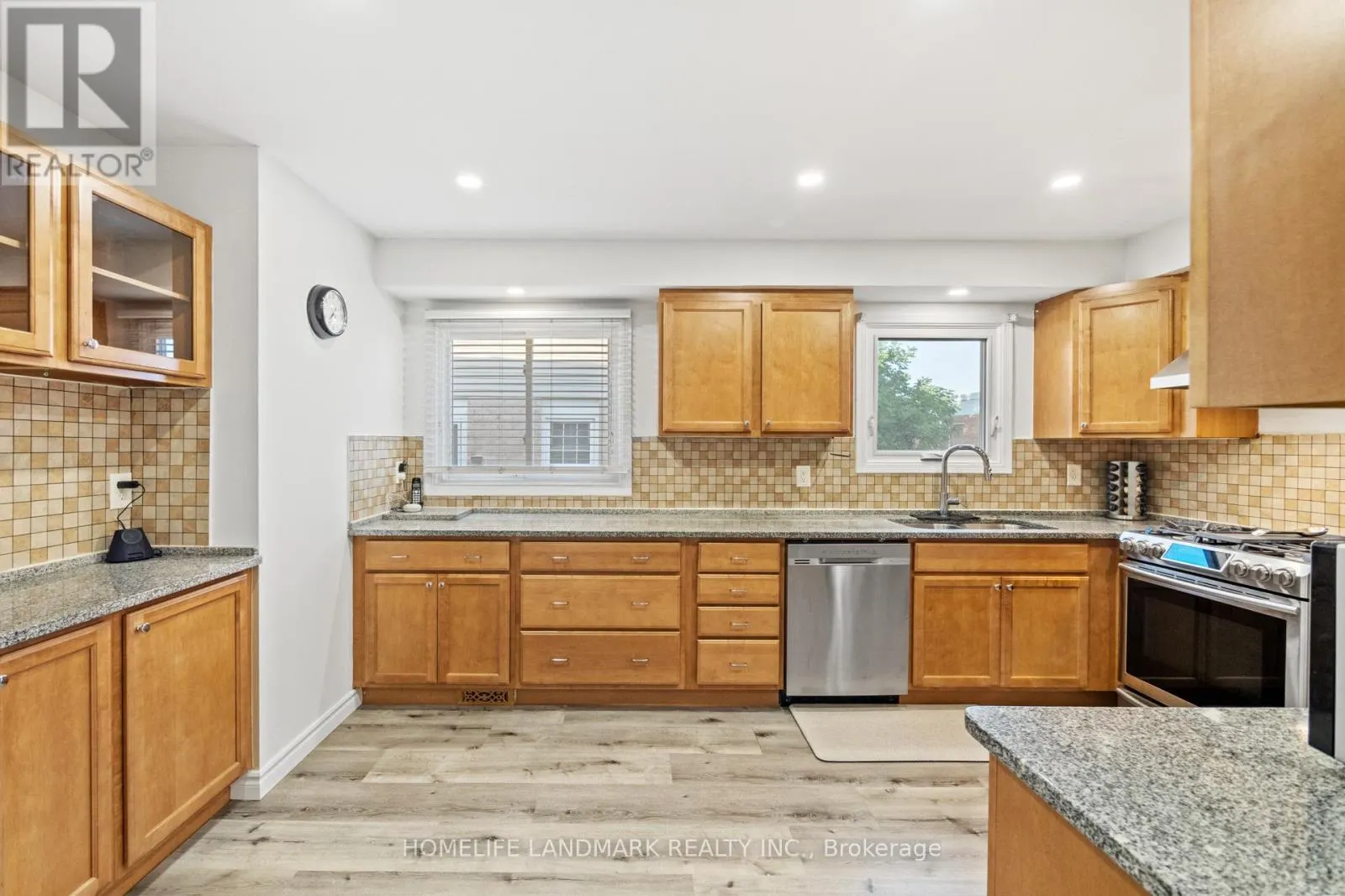 1544 KIRKROW CRESCENT