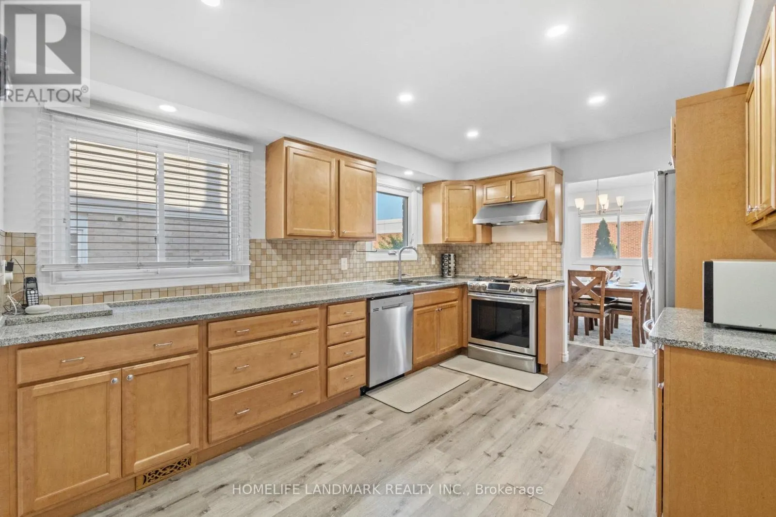 1544 KIRKROW CRESCENT