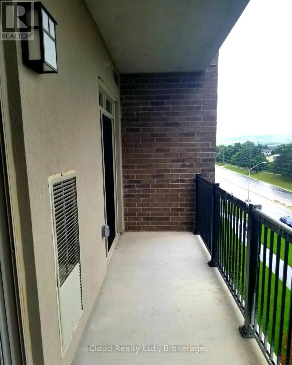 514 - 610 FARMSTEAD DRIVE