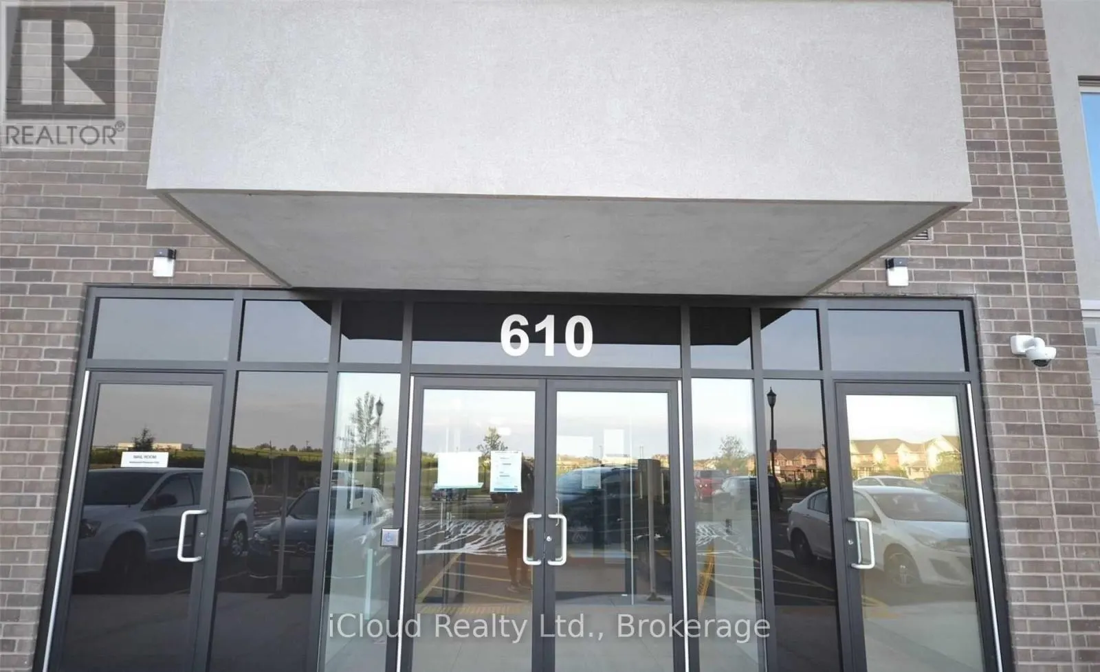 514 - 610 FARMSTEAD DRIVE