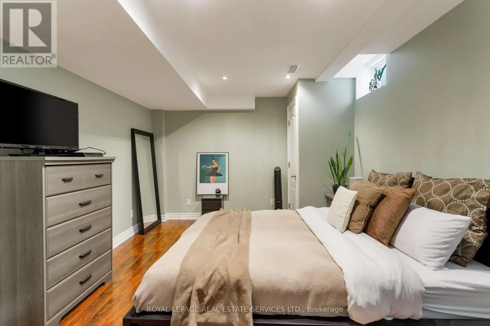 2299 MILLSTONE DRIVE