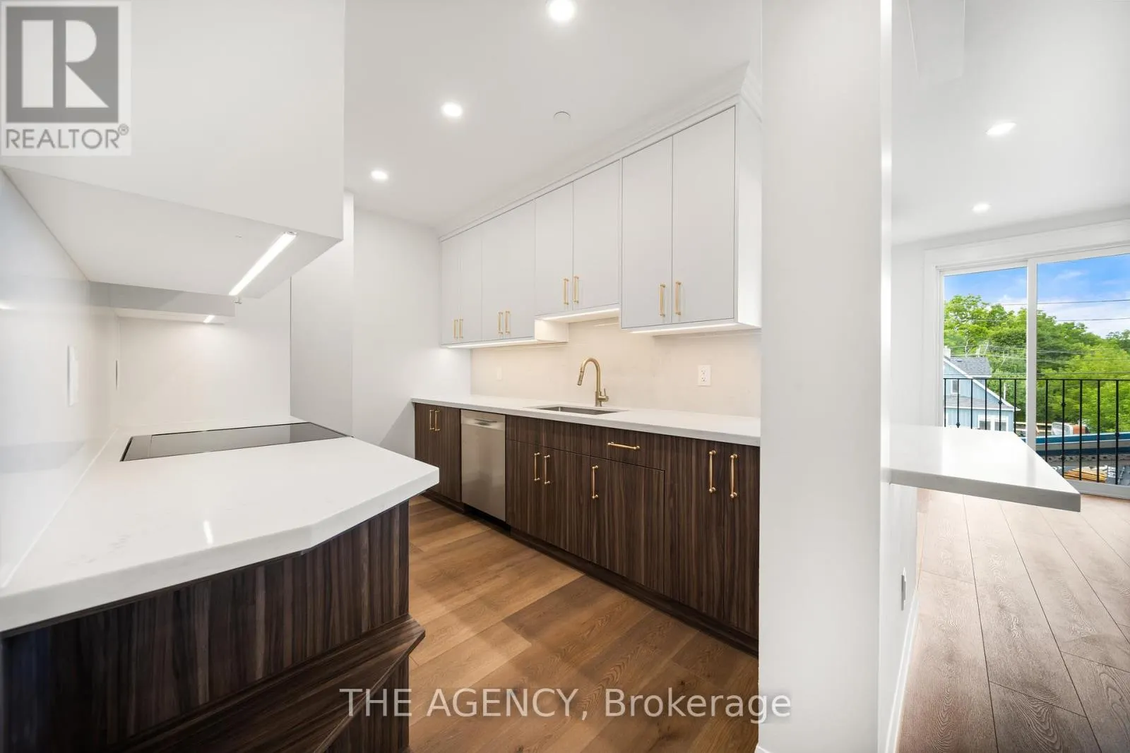 1 - 153 MAIN STREET E