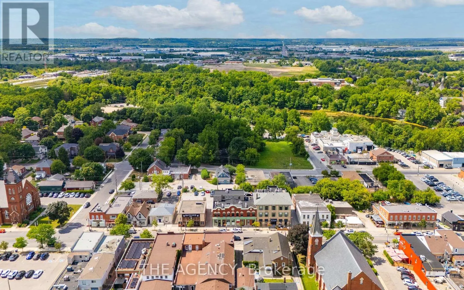 1 - 153 MAIN STREET E