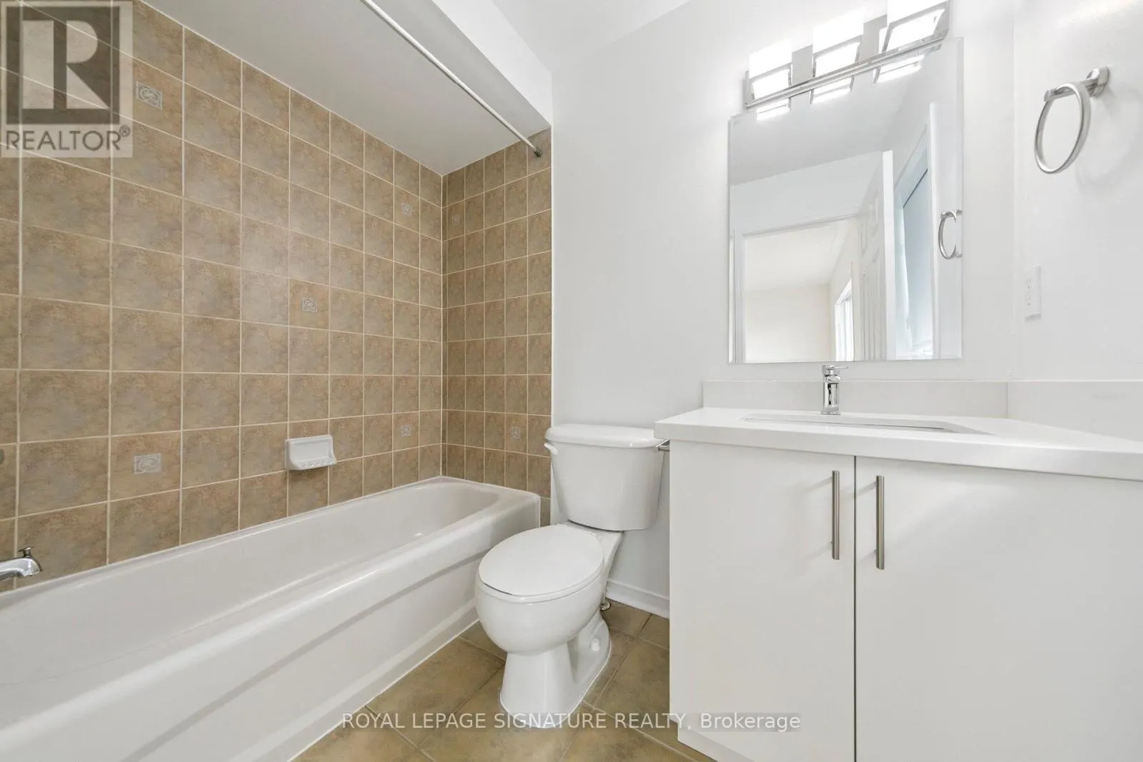 49 - 3150 ERIN CENTRE BOULEVARD