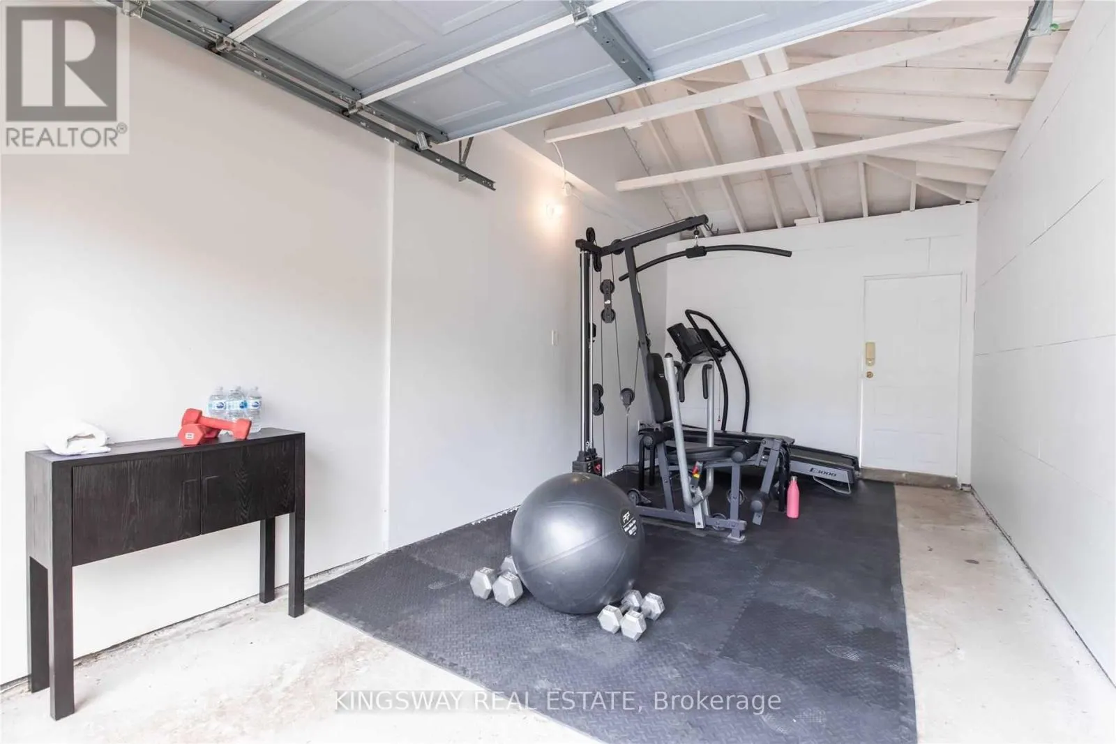 2594 BROMSGROVE ROAD