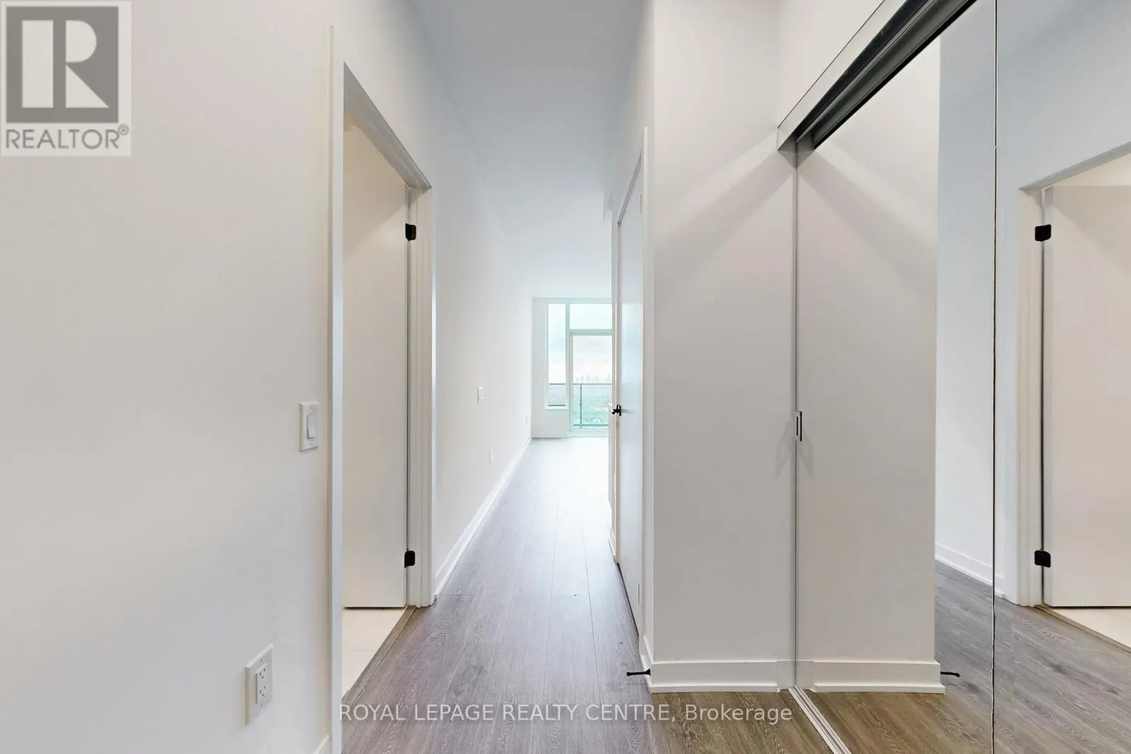 2702 - 2495 EGLINTON AVENUE W