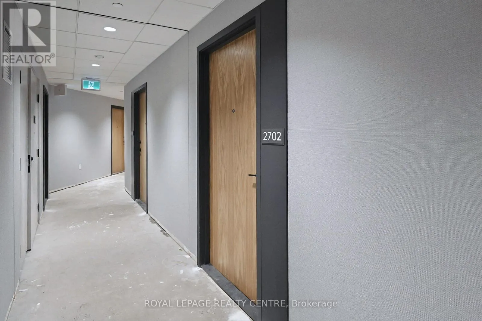 2702 - 2495 EGLINTON AVENUE W