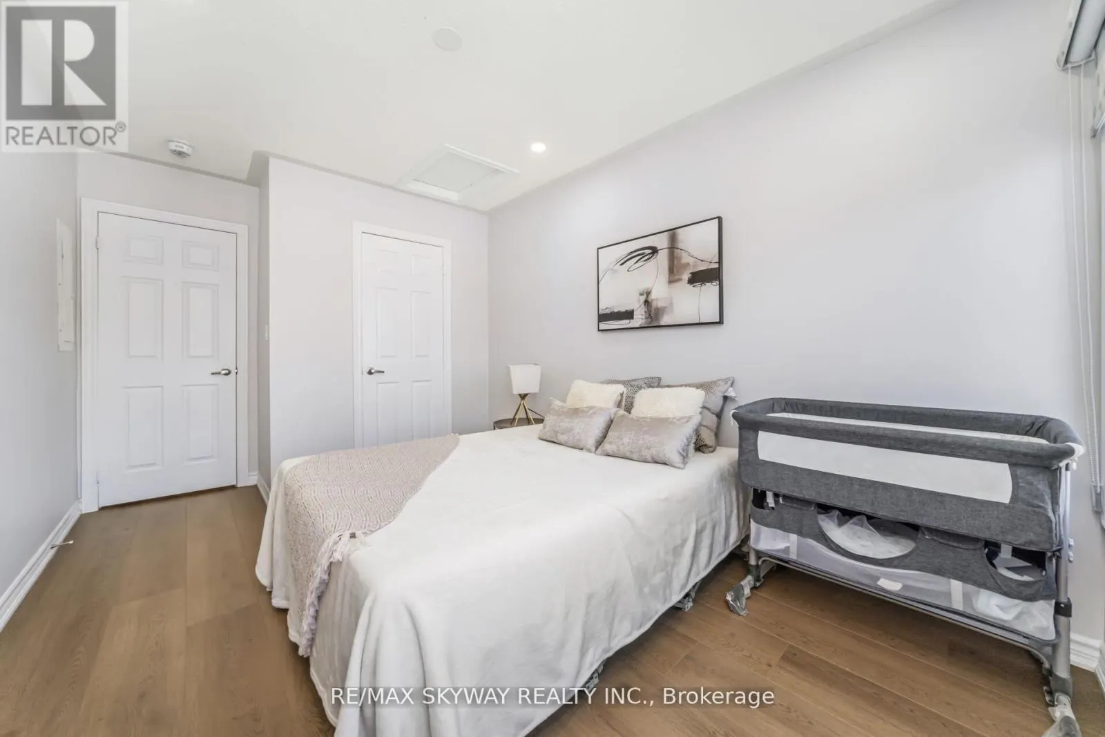 22 - 200 VETERANS DRIVE