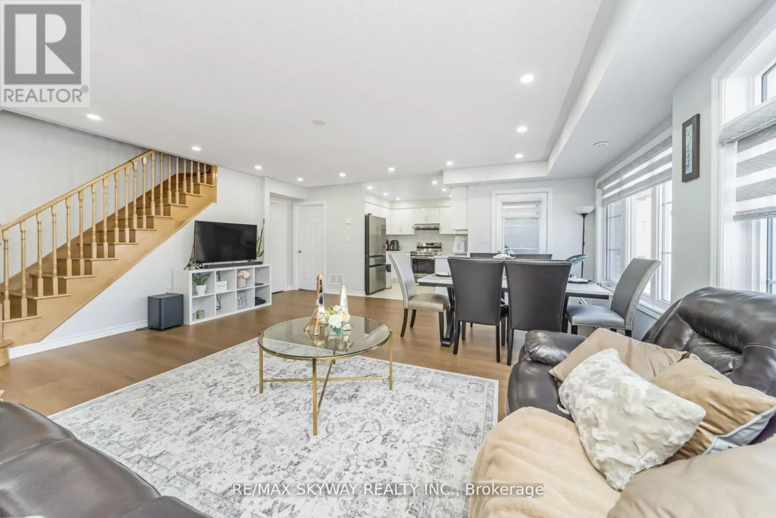 22 - 200 VETERANS DRIVE