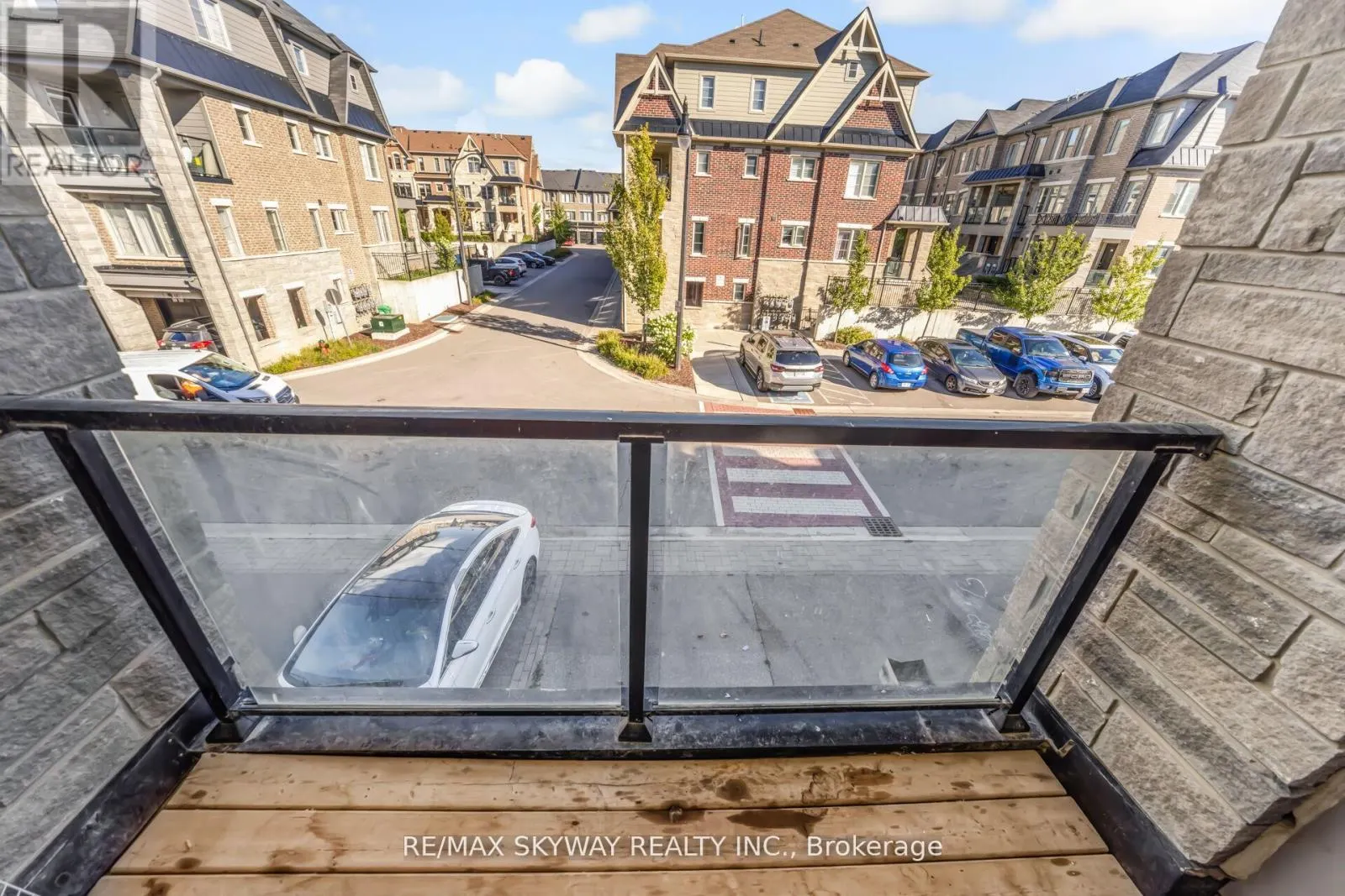 22 - 200 VETERANS DRIVE