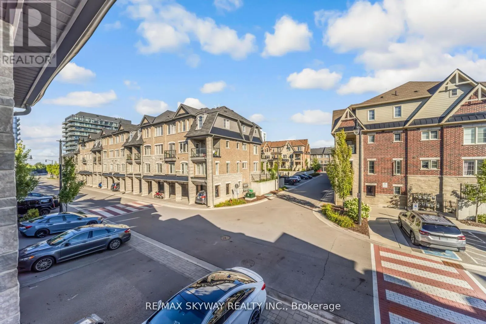 22 - 200 VETERANS DRIVE