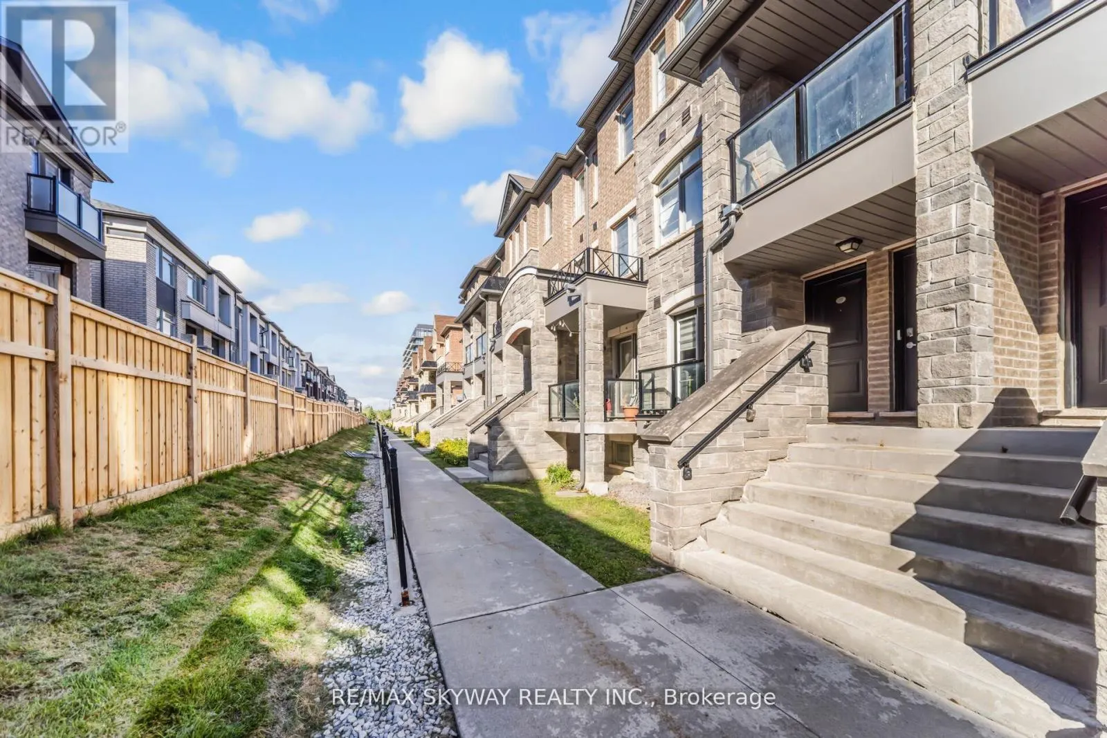 22 - 200 VETERANS DRIVE