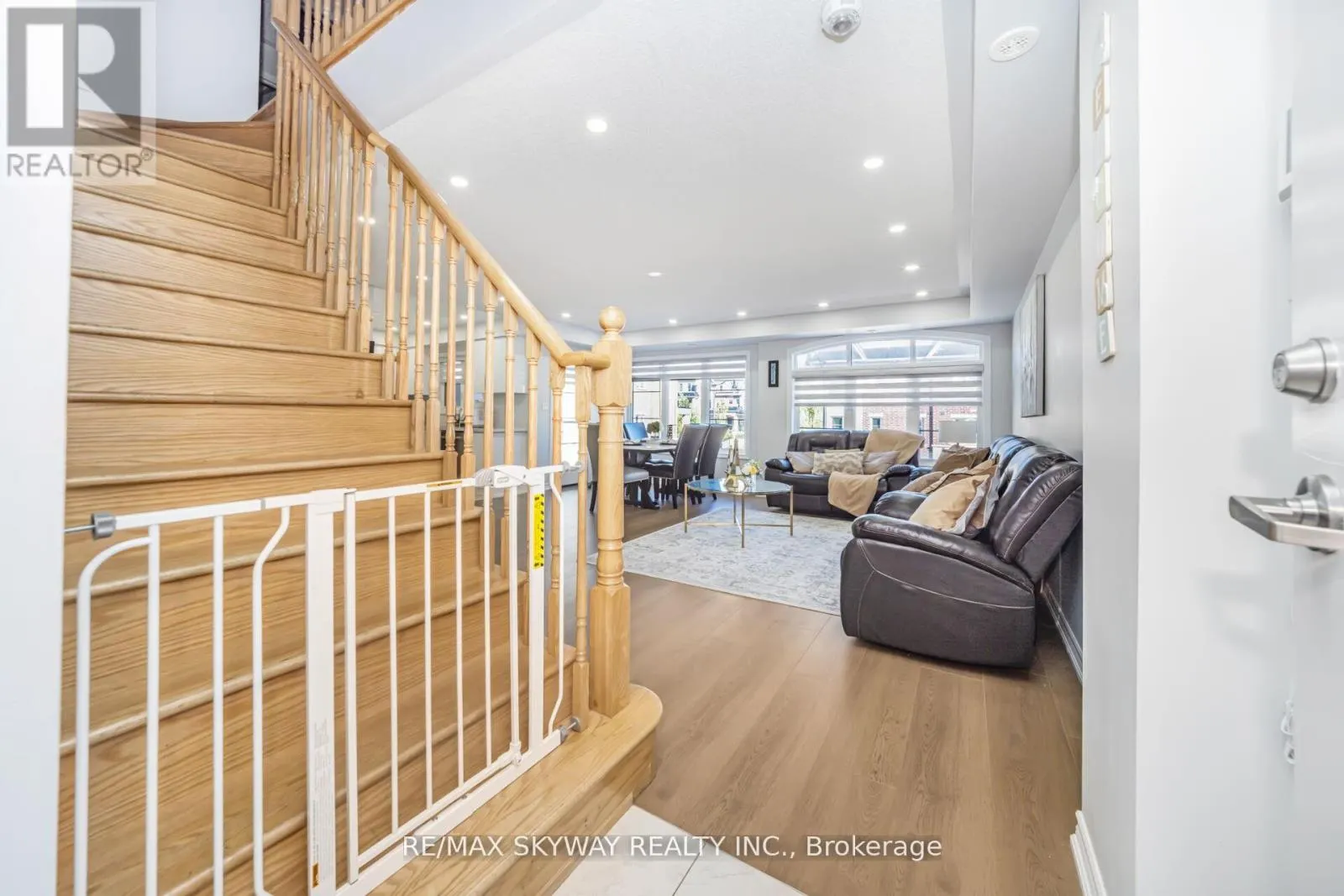 22 - 200 VETERANS DRIVE