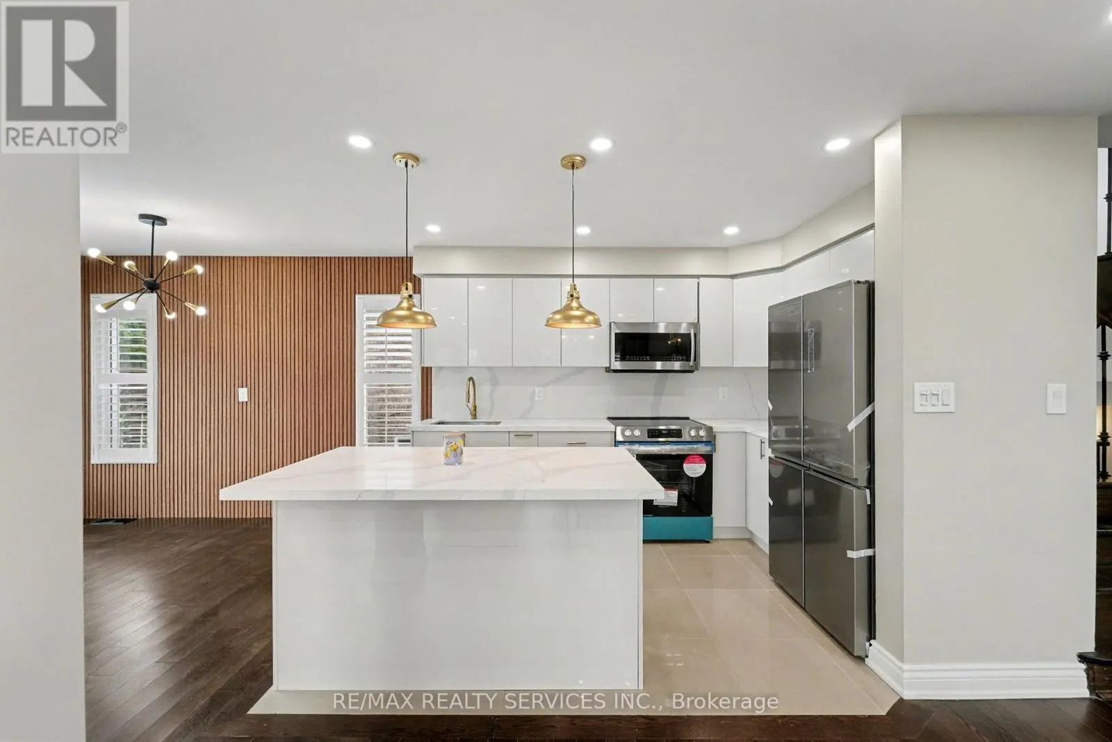 MAIN - 1032 BLUEHERON BOULEVARD